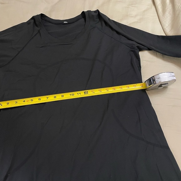 lululemon athletica Black Long Sleeve Top - Picture 3 of 6